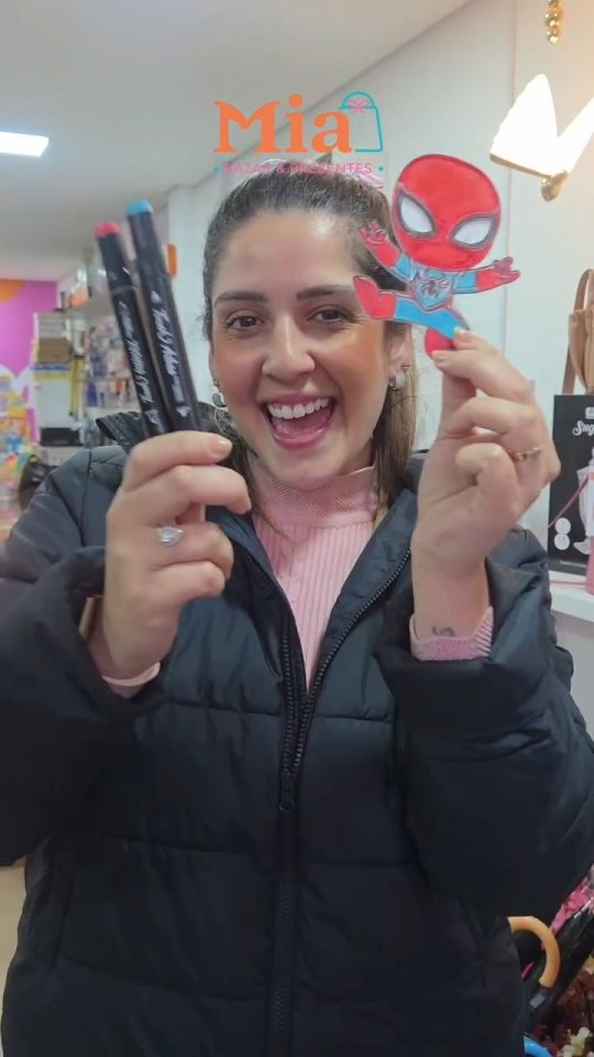 Placas 3D para colorir: um presente que começa no desenho — imagem publicada pela Mia